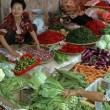 Tuna Sathak Bathi Sanak; Filosofi manajemen hubungan pelanggan ala Jawa Tuna Sathak Bathi Sanak; Filosofi manajemen hubungan pelanggan ala Jawa